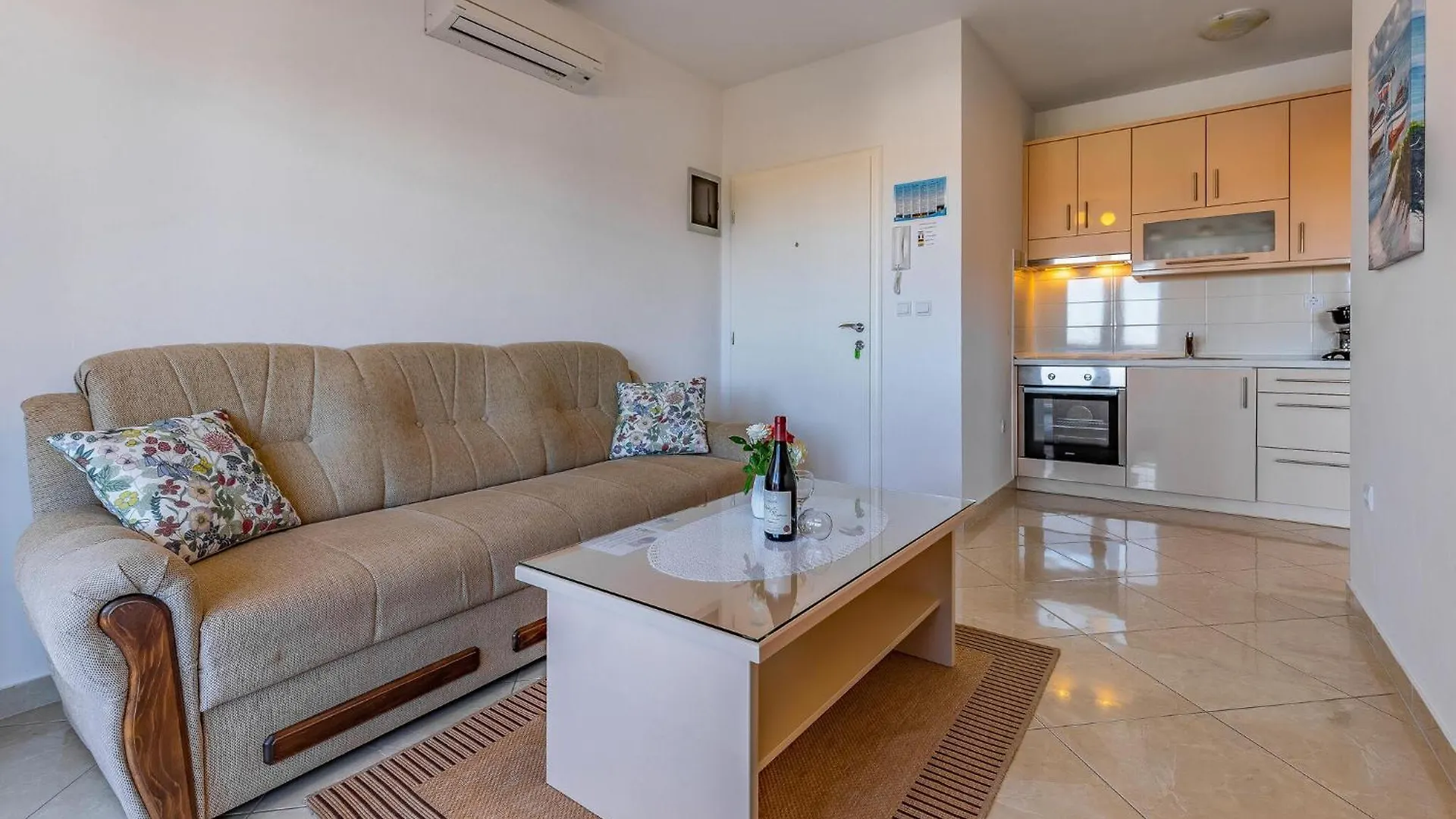 Cozy Apartment In Medulin With Kitchen